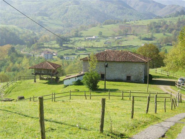 Casa Rural La Collada Sorribas (Parres) Exterior foto